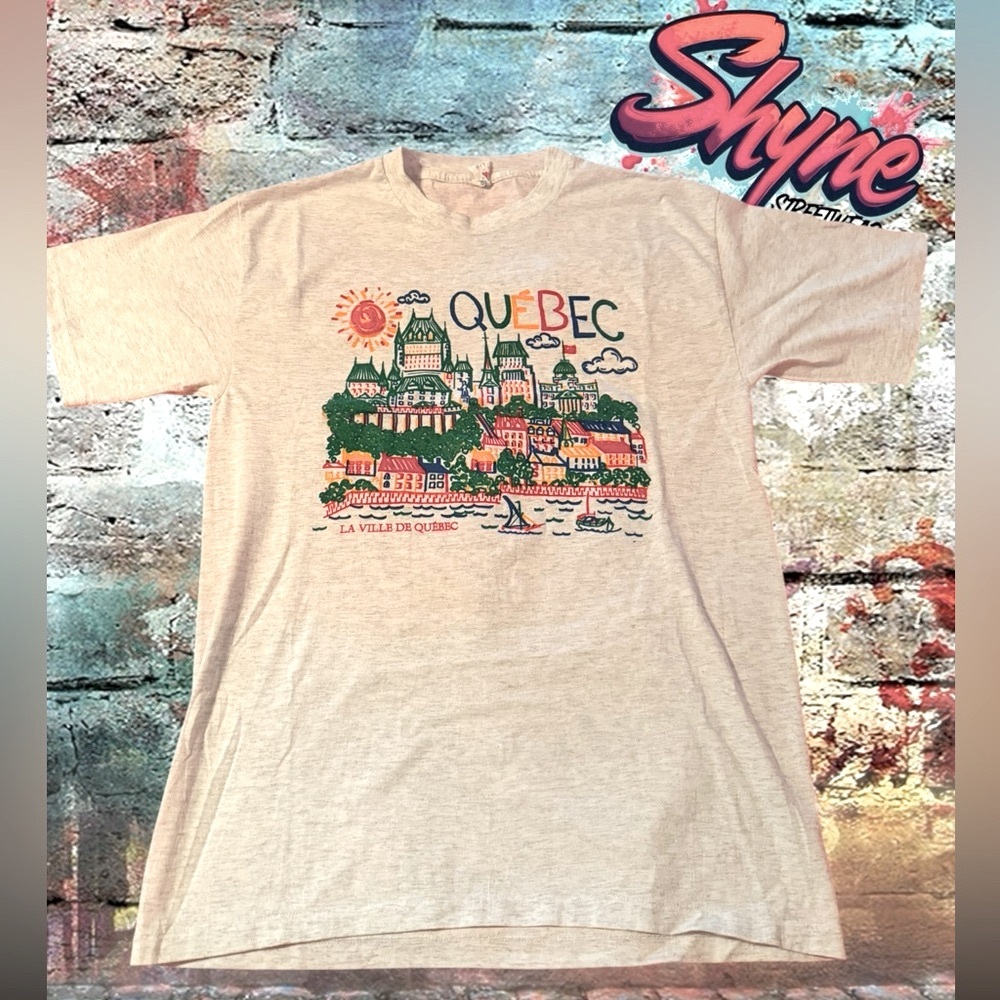 Vintage Quebec Graphic  T-Shirt